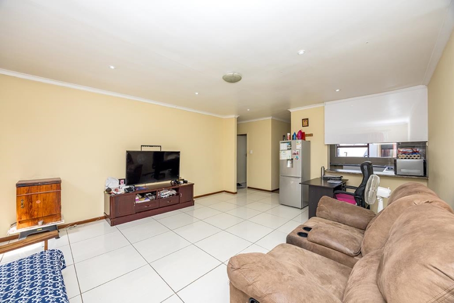 2 Bedroom Property for Sale in Table View Western Cape